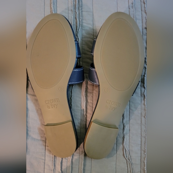 Women's size 8 Crown & Ivy flats - Picture 3 of 4